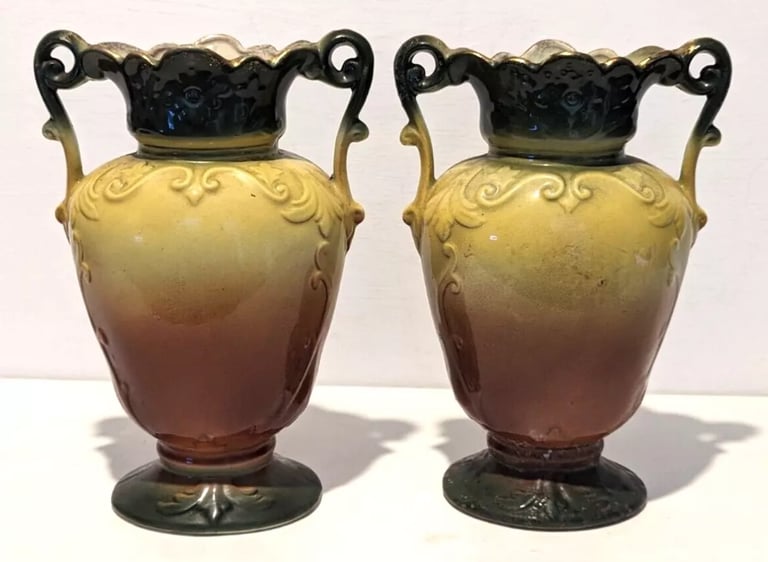 Antique Pair Of Victorian Ornate Mantle Vases - Swan / Swans Scene