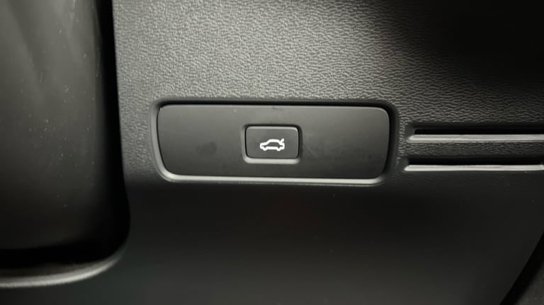 2023 Volvo C40 Recharge Core, Single Motor, Electric Estate Electric Automatic