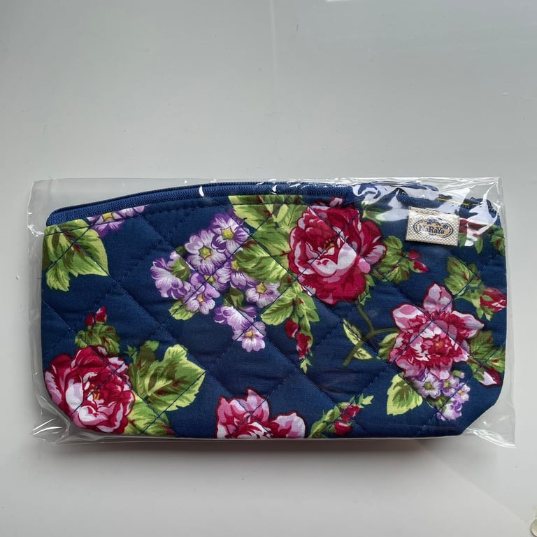 image for NaRaYa Cosmetic bag with floral print