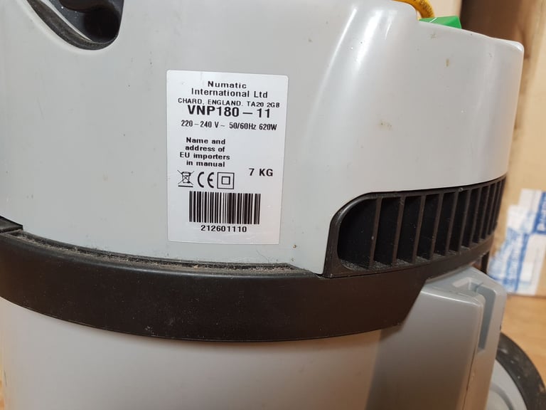 henry numatic vnp180 Corded Cylinder Vacuum 1 speed new 3 Metre Hose new Brushes new 