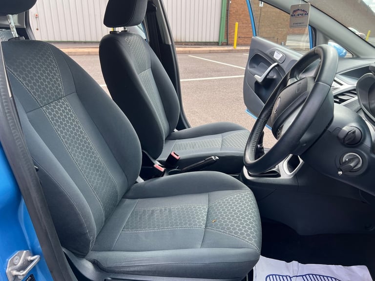 2012 Ford Fiesta 1.4 Zetec 5dr HATCHBACK Petrol Manual