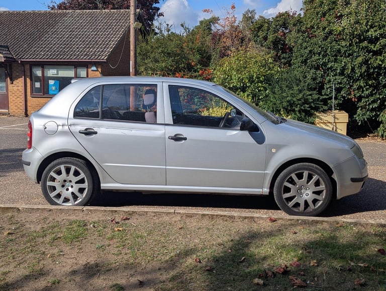2002 Skoda Fabia 1.4 Silverline Limited Edition 5dr HATCHBACK Petrol Manual