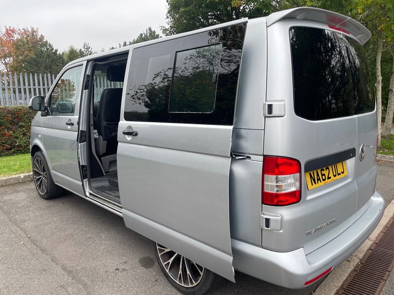 VW TRANSPORTER T5 CONVERTED VAN ROCK N ROLL BED ETC