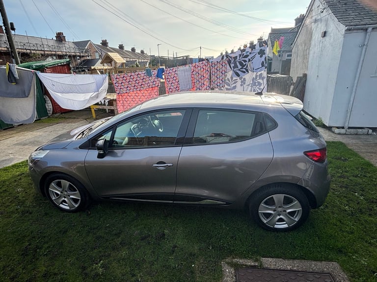 Renault, CLIO, Hatchback, 2014, Manual, 898 (cc), 5 doors