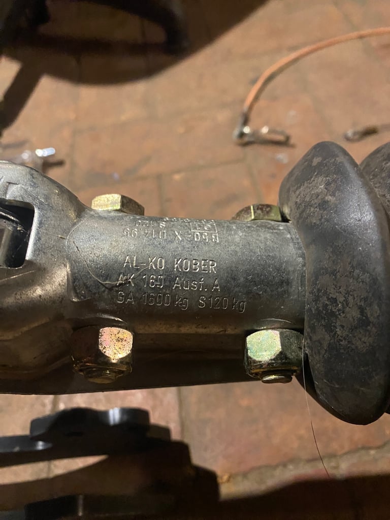  A CAR TO TOW behind a motor home tow bar fitting included 
