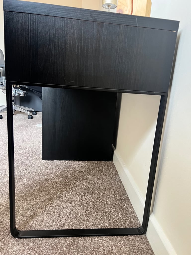 IKEA Micke Office Desk