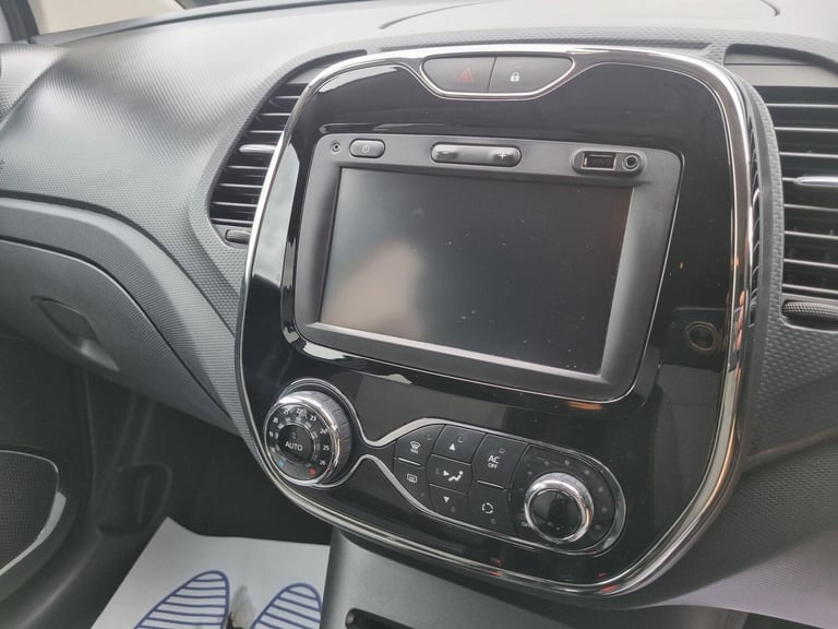 2014 Renault Captur 1.5 dCi ENERGY Dynamique S MediaNav Euro 5 (s/s) 5dr HATCHBACK Diesel Manual