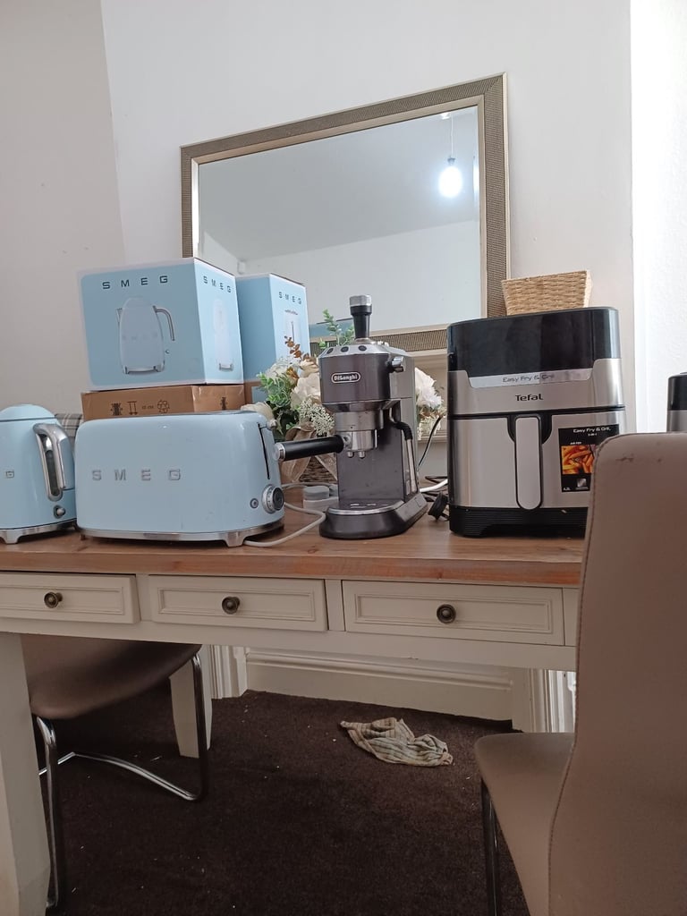 image for 10 pieces kitchen new brand altogher 200£