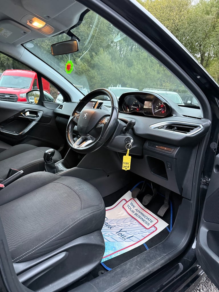 2017 Peugeot 208 12 PureTech 82 Active 5dr HATCHBACK Petrol Manual