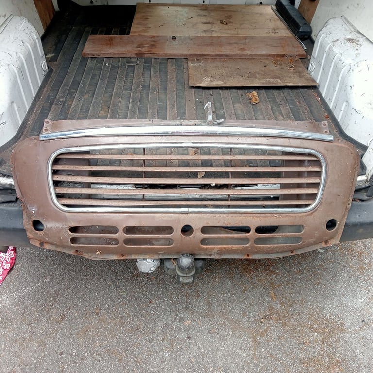 image for Morris Minor Front Panel Grill Assembly