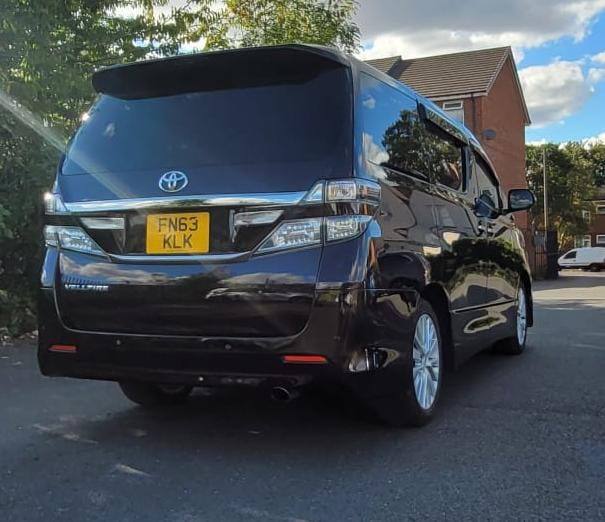 2013 Toyota Vellfire Petrol 2.4 Automatic - 8 seater MPV, Red Wine, 67.5K Miles