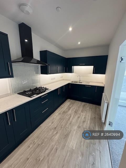 3 bedroom flat in Parkfield Road, Torquay, TQ1 (3 bed) (#2640994)