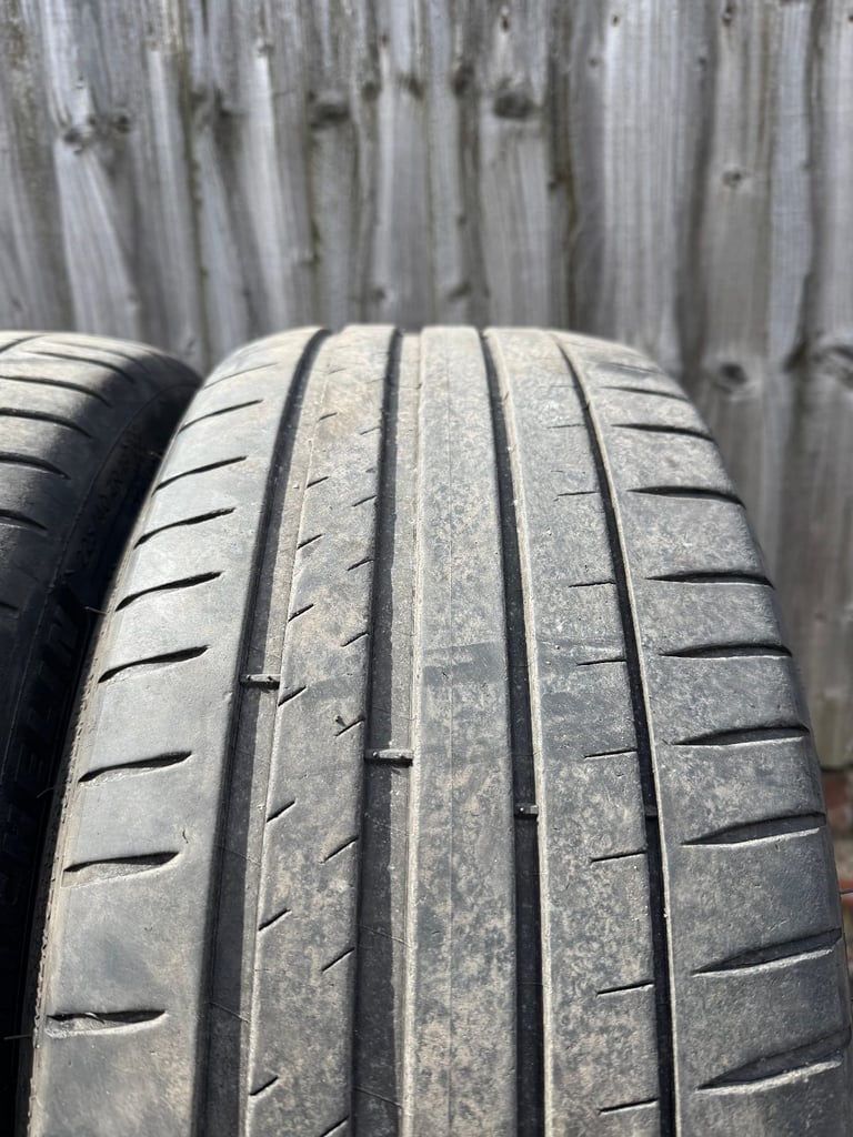 Michelin Pilot Sport 4