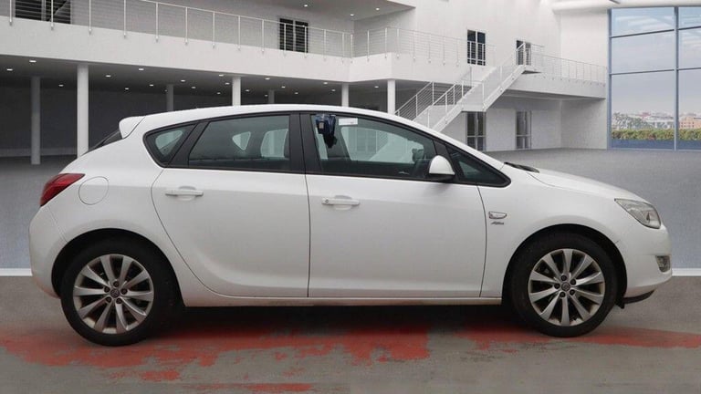 2012 Vauxhall Astra 1.4 16v Active Euro 5 5dr HATCHBACK Petrol Manual