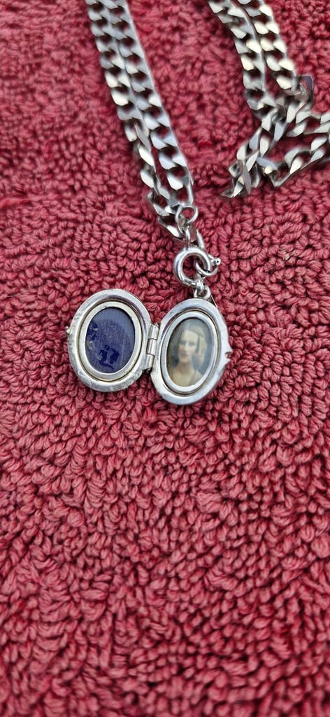 Silver locket necklace 