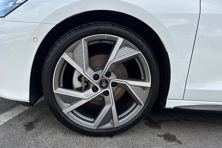 2025 Audi A3 Black Edition 35 TFSI  150 PS 6-speed Saloon PETROL Manual