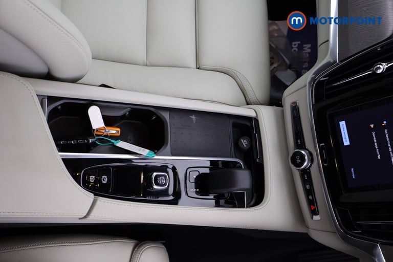2022 Volvo V90 2.0 B4D Plus Dark 5dr Auto Estate Diesel Automatic