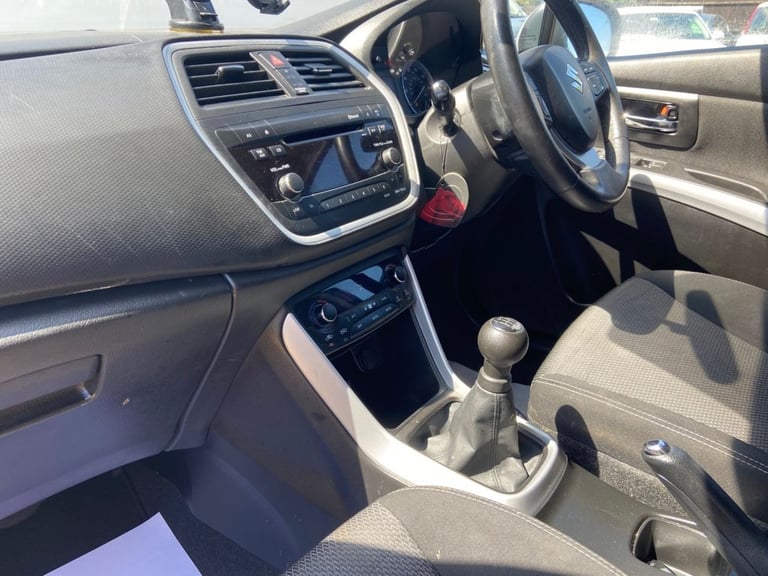 2014 Suzuki SX4 S-Cross 1.6 SZ4 SUV 5dr Petrol Manual Euro 6 (120 ps) Petrol Manual