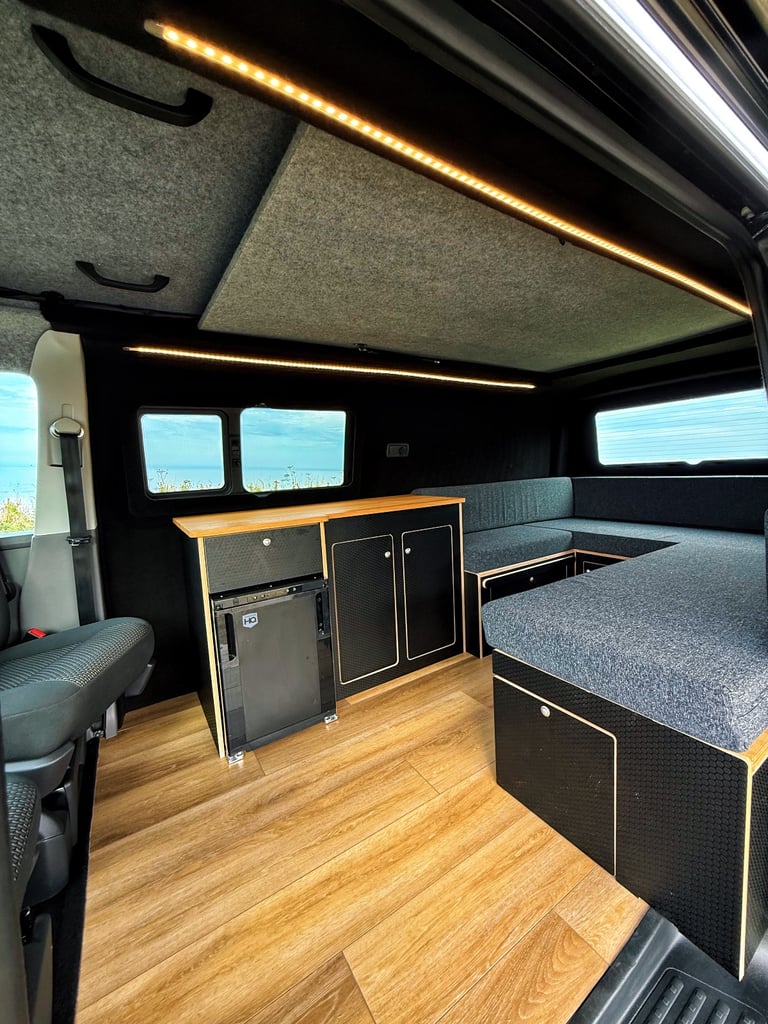 Volkswagen TRANSPORTER Campervan, T6.1, Highline, T30, 2022, LWB, 150PS, Euro 6