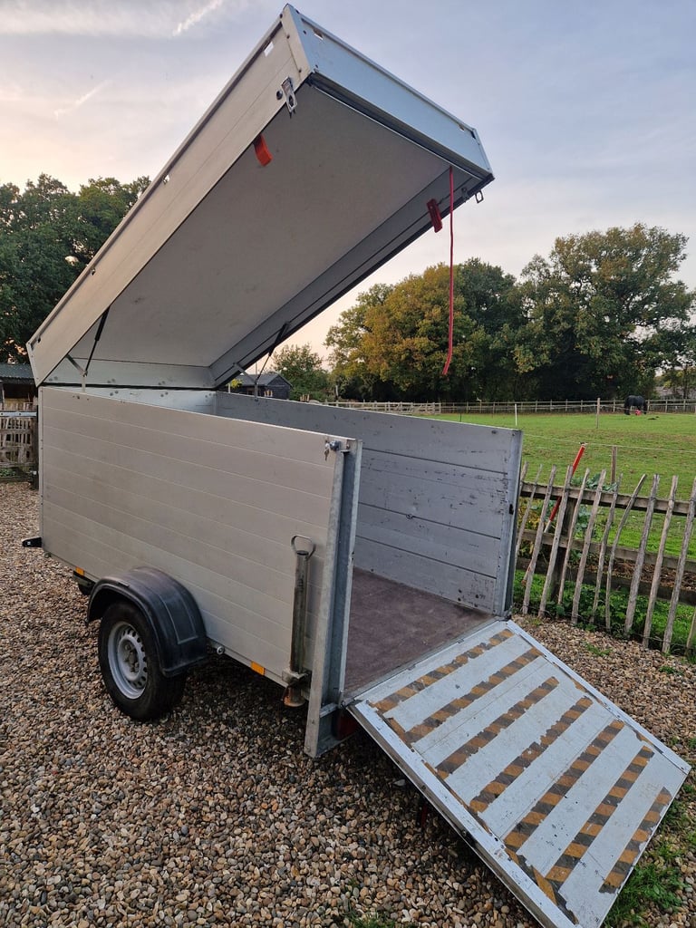 Box trailer