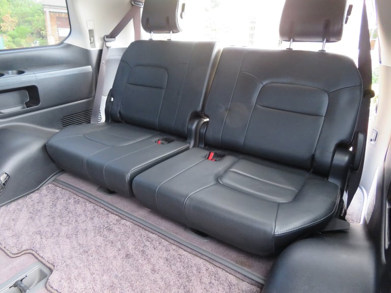 TOYOTA LAND CRUISER ZX 4.6 V8 PETROL 2014  22K MILES  1 OWNER 8 SEATER