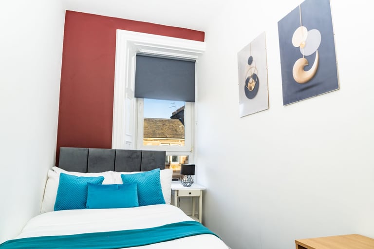 Fully Furnished  3 bed room in Leith EH6 £650-£700