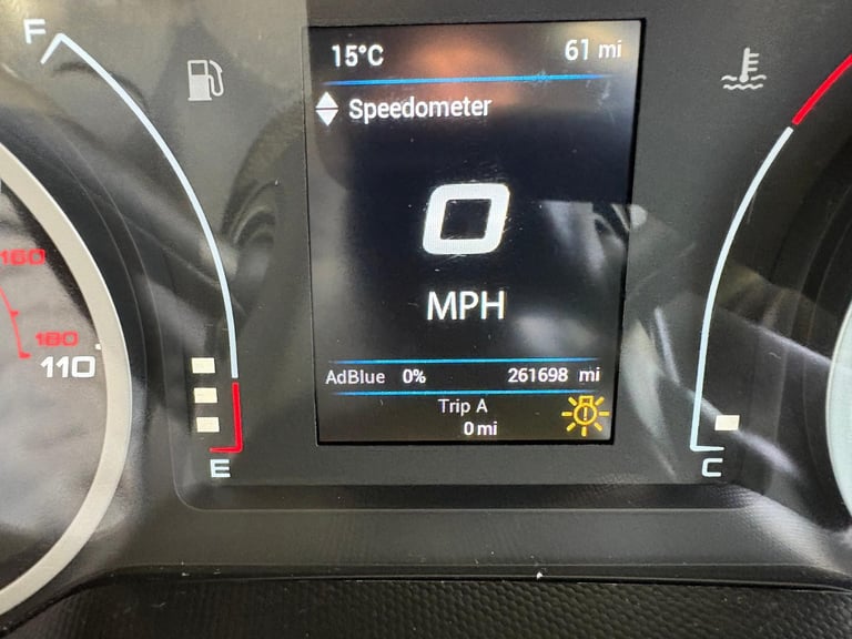 2022 Iveco Daily 3.0 35-160 euro6 twin rear wheel manual 15ft Luton box van 