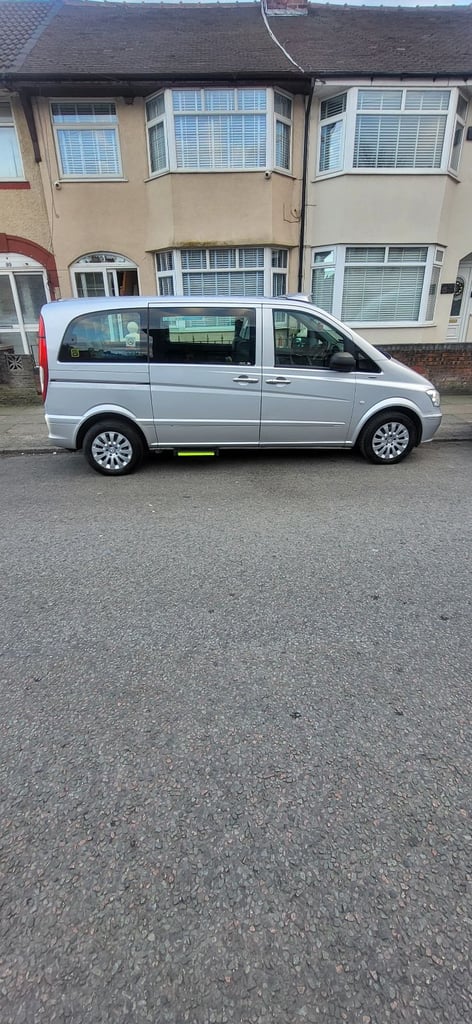 image for TAXI LONG COLLAR AVAILABLE 