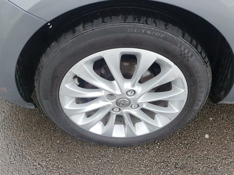 2015 Vauxhall Corsa 1.2 SE 5dr HATCHBACK Petrol Manual