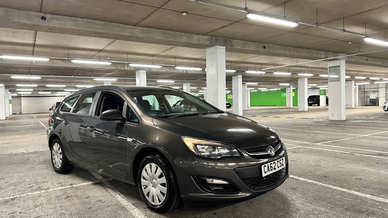Vauxhall, ASTRA, Estate, 2013, Other, 1598 (cc), 5 doors