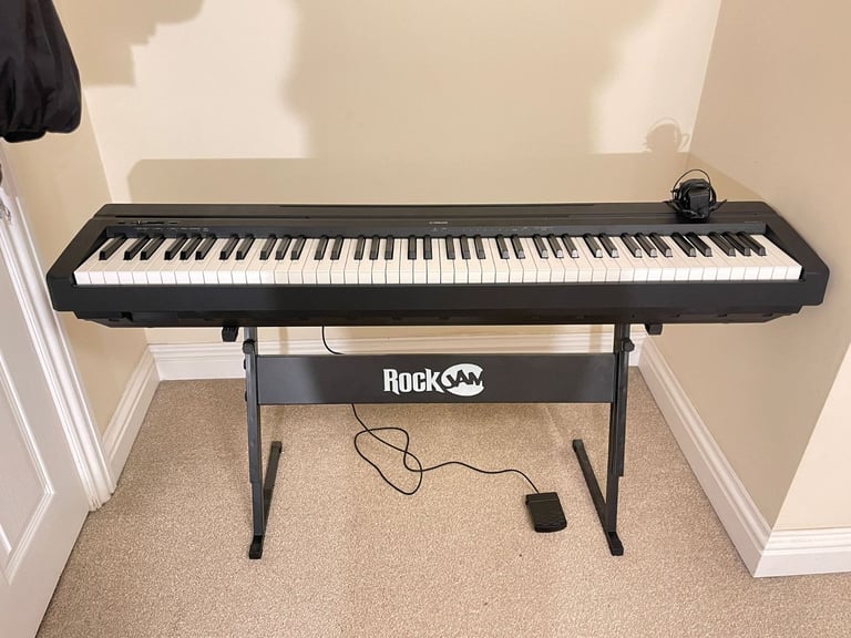 YAMAHA P45 DIGITAL PIANO - Barely Used in Perfect Working Condition