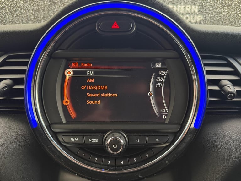 2015 MINI Hatch 1.5 Cooper Euro 6 (s/s) 3dr HATCHBACK Petrol Manual