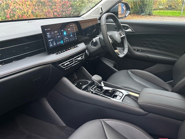 2025 MG MG HS 1.5 T-GDI Hybrid+ Trophy 5dr Auto Hatchback Hybrid Automatic