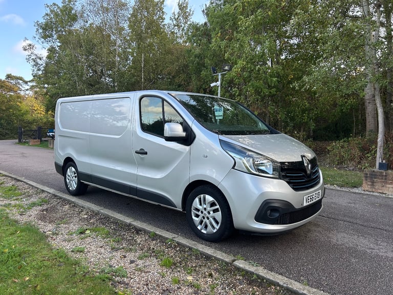 image for RENAULT TRAFIC SPORT 140 DCI 2016 66 REG LWB 1 OWNER EURO 6 FREE ULEZ FULL HISTORY NO VAT