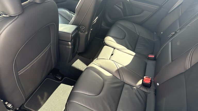 2019 Volvo V40 1.5 T3 R-Design Edition Hatchback 5dr Petrol Auto Euro 6 (s/s) (152 ps) Hatchback ...