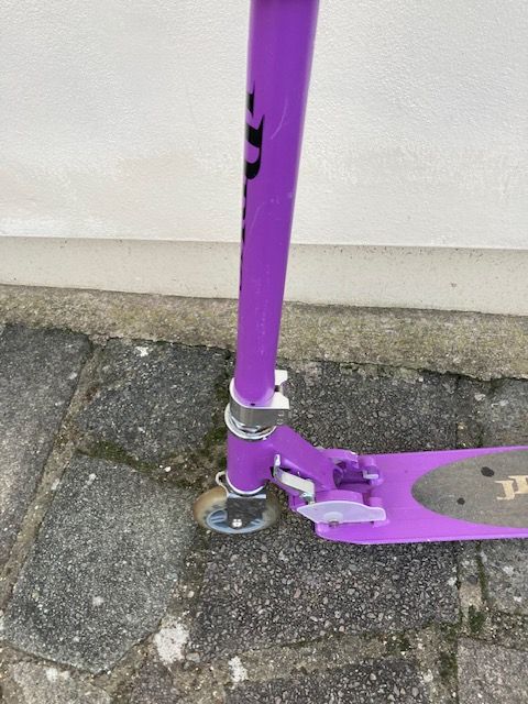 JD BUG  ALUMINIUM SCOOTER only £10  in GOOD USED CONDITION   still for sale