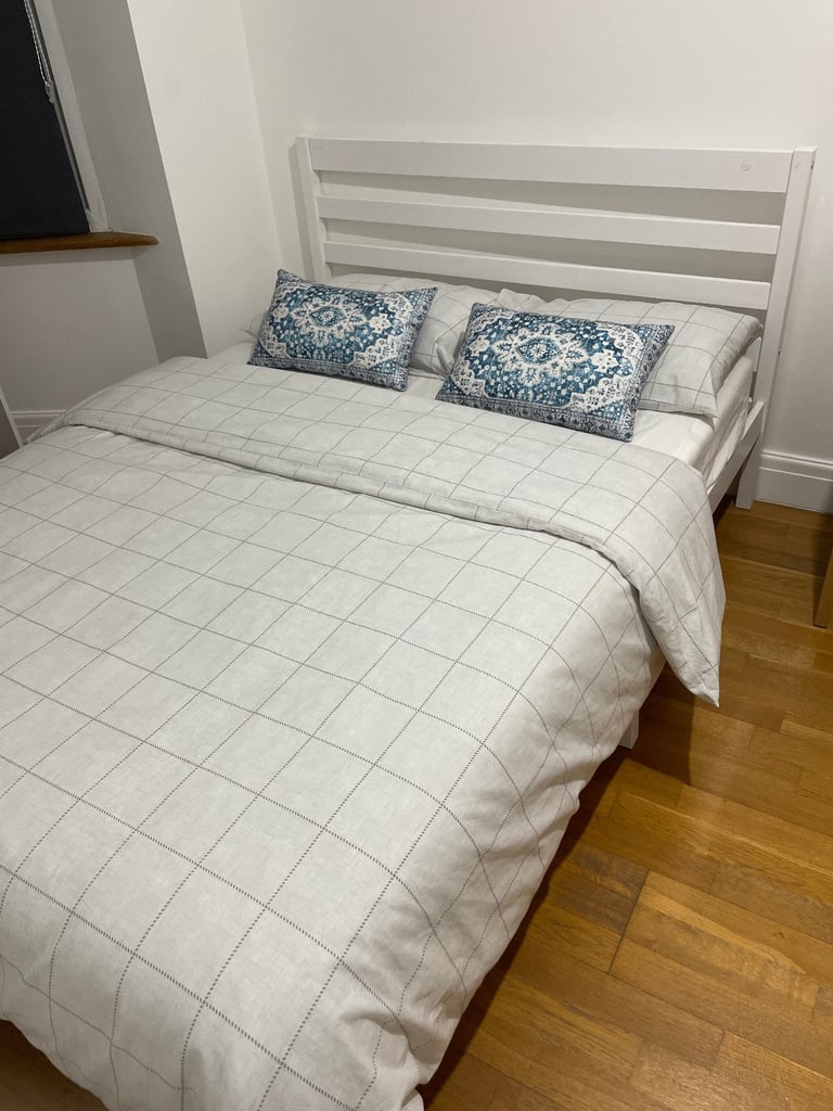 Beds, cupboards, mirrors - excellent original condition!