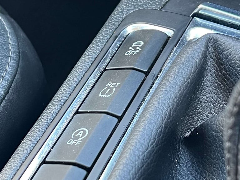 2014 Skoda Superb 1.6 TDI SE GreenLine III Estate 5dr Diesel Manual Euro 5 (s/s) (105 ps) Estate ...