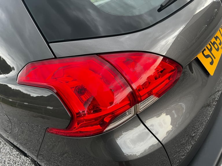 2015 Peugeot 2008 1.2 PureTech Urban Cross Euro 6 (s/s) 5dr HATCHBACK Petrol Manual