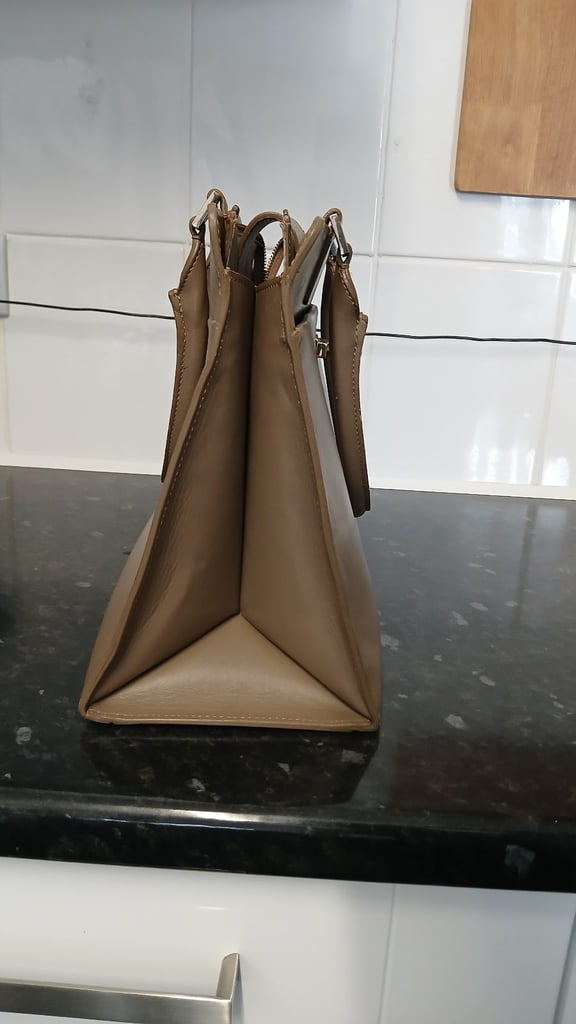 Hobbs London 100% Leather Handbag Neutral Light Brown. Used item, good condition.