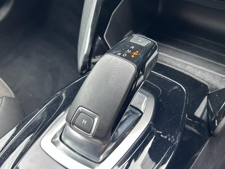 2022 Peugeot 2008 1.2 Puretech Allure Premium Suv 5dr Petrol Eat Euro 6 (s/s) (130 Ps) HATCHBACK ...