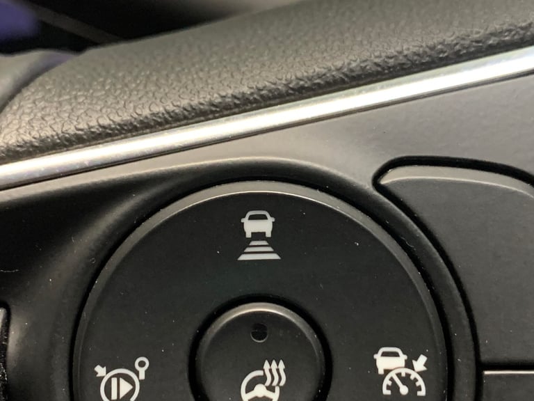 2021 Vauxhall Mokka Electric 50kWh Elite Nav Premium SUV 5dr Electric Auto (136 ps) - REVERSE CAM...