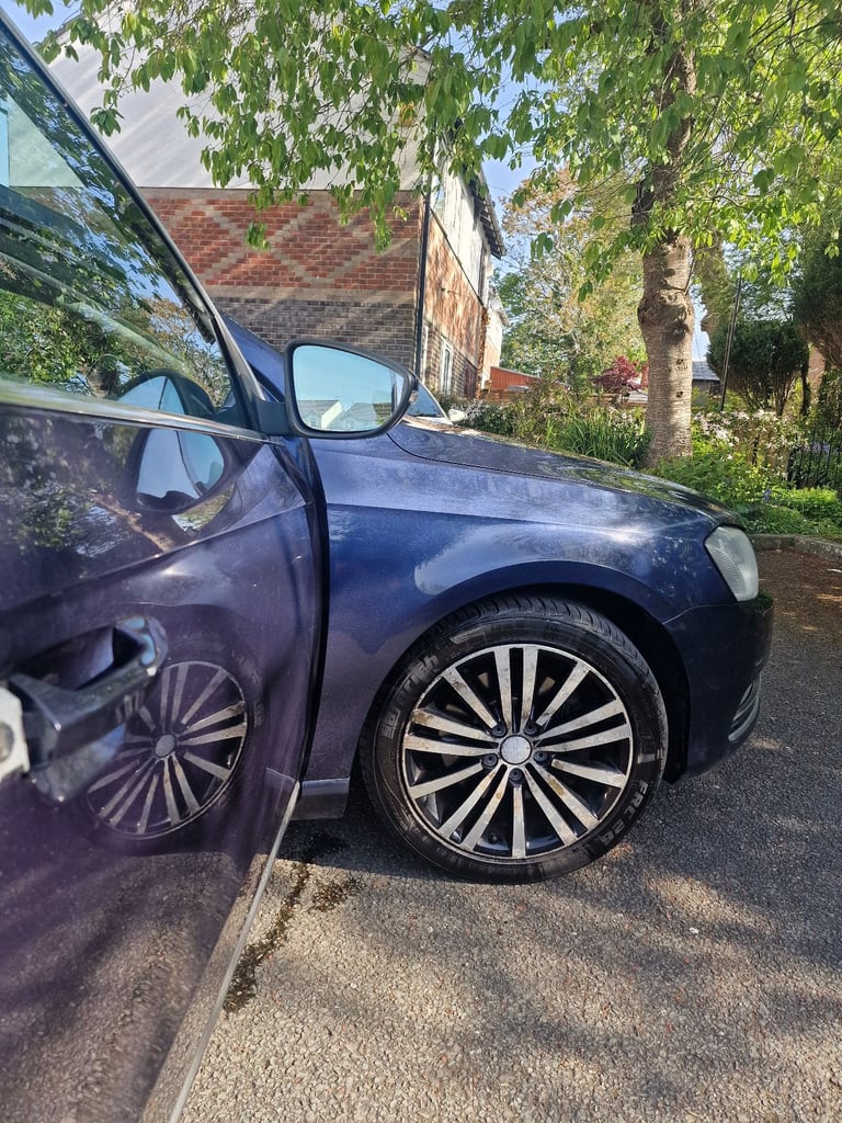 Volkswagen, PASSAT, Estate, 2011, Manual, 1968 (cc), 5 doors