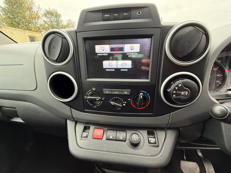 FRESH SERVICE,SERVICE HISTORY,2KEYS,FINANCE AVAILABLE,WARRANTY AVAILABLE NATIONA