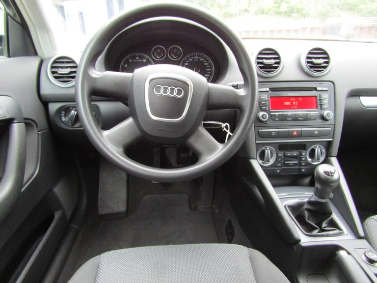 LEFT HAND DRIVE 2010 AUDI A3 1.6SPORTBACK JUBILEE MODEL ESTATE 5DR PETROL MANUAL