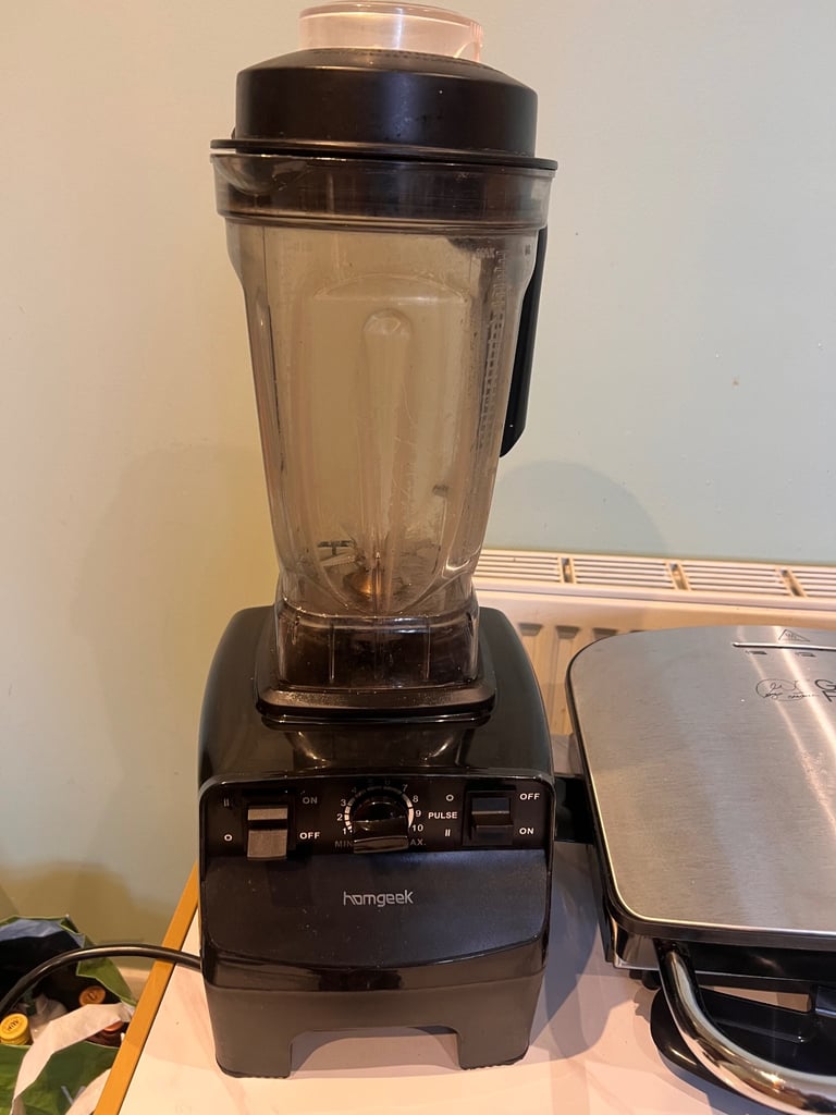 HomeGeek professional blender