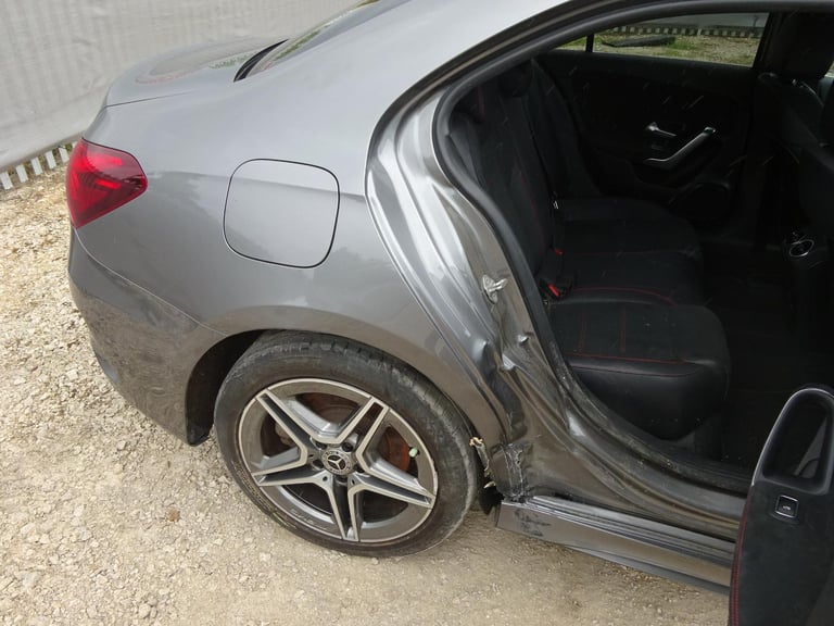 2020 70 REG MERCEDES BENZ A CLASS A250E AMG LINE HYBRID AUTO DAMAGED SALVAGE