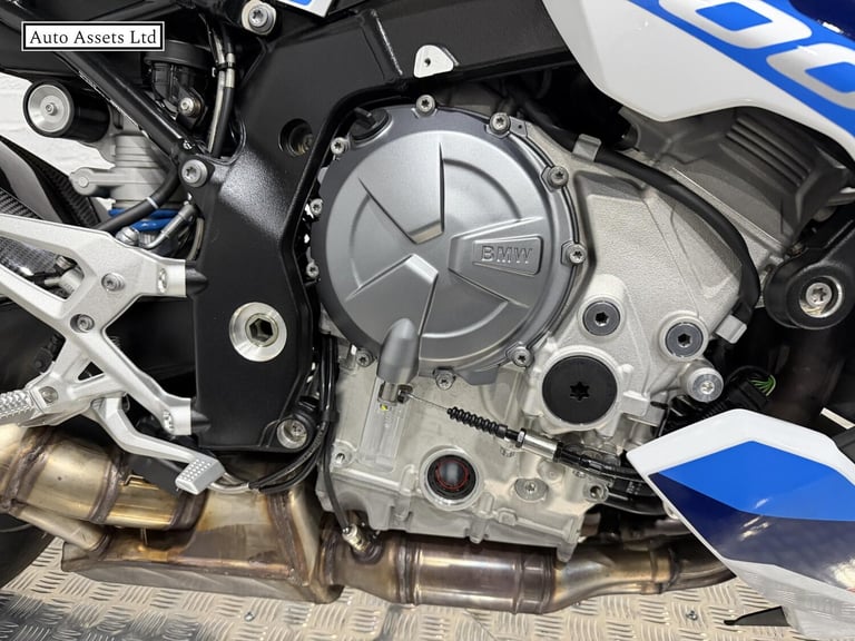 2024 BMW M 1000 R 1000 Naked Petrol Claw-shifted Euro 5 (209 ps) Naked Petrol Manual