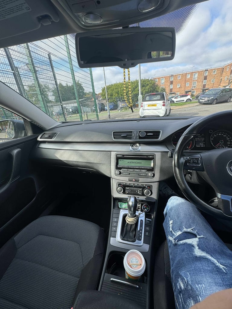 Volkswagen, PASSAT, Saloon, 2010, Semi-Auto, 1968 (cc), 4 doors