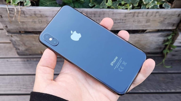image for Like New Used Apple Iphone Xs Unlocked One Year Warranty  